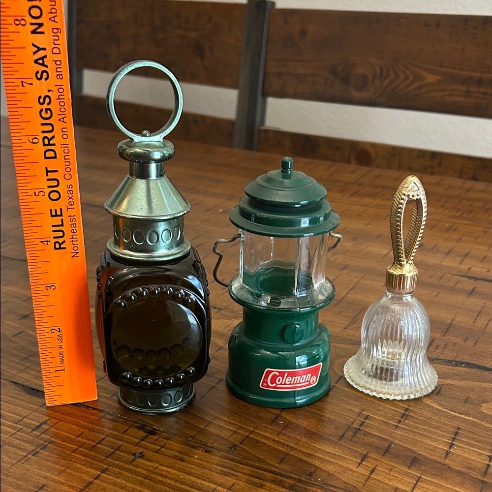 Set of 3 Avon cologne/perfume bottles. Green bottle still has cologne. - Picture 2 of 8